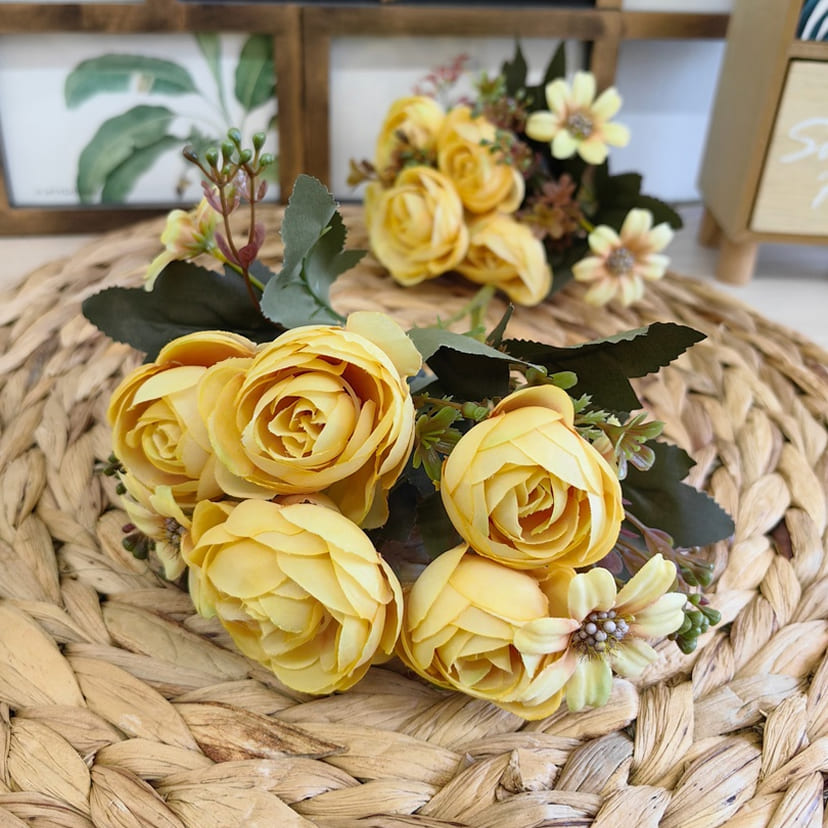 Искусственные цветы в Череповце | Цветы искусственные «Камелии с мелкоцветом», желтые, букет